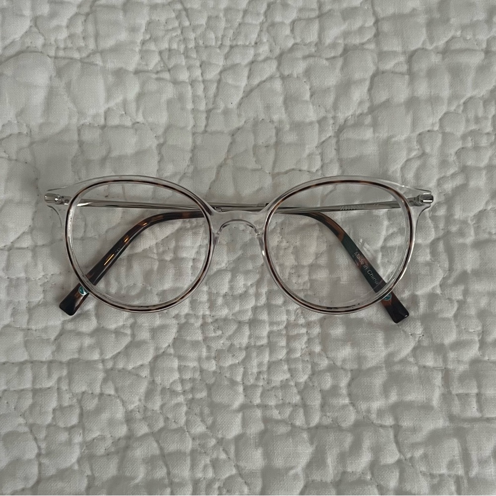 Chic Silver Round Eyeglasses